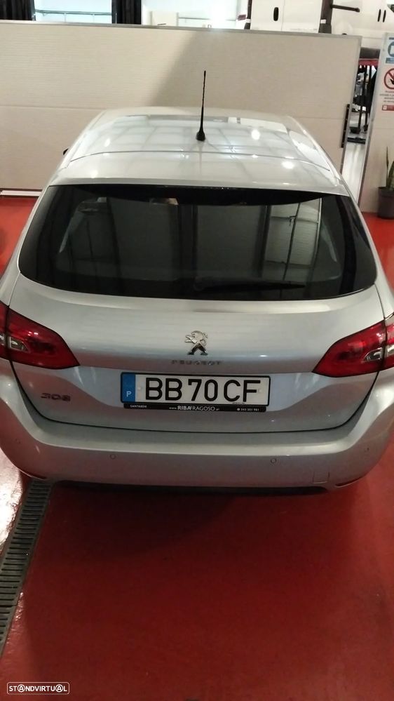 Peugeot 308 SW - 8