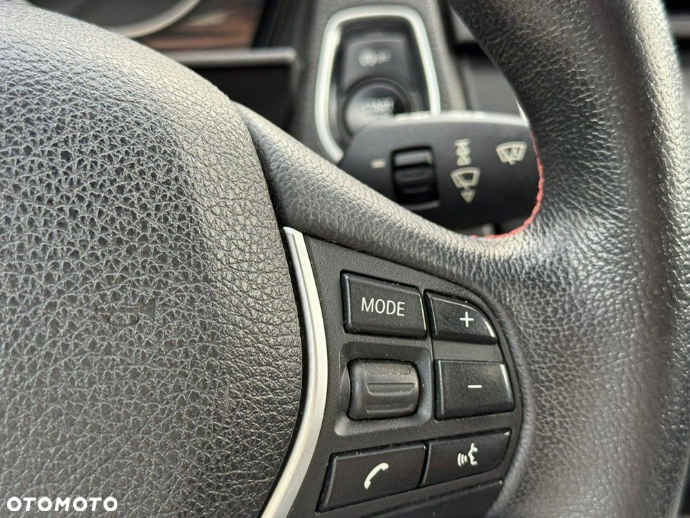BMW Seria 1 118i Sport Line - 27