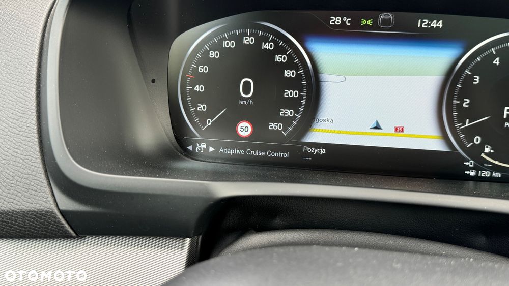 Volvo XC 90 T8 AWD Plug-In Hybrid R-Design 7os - 17