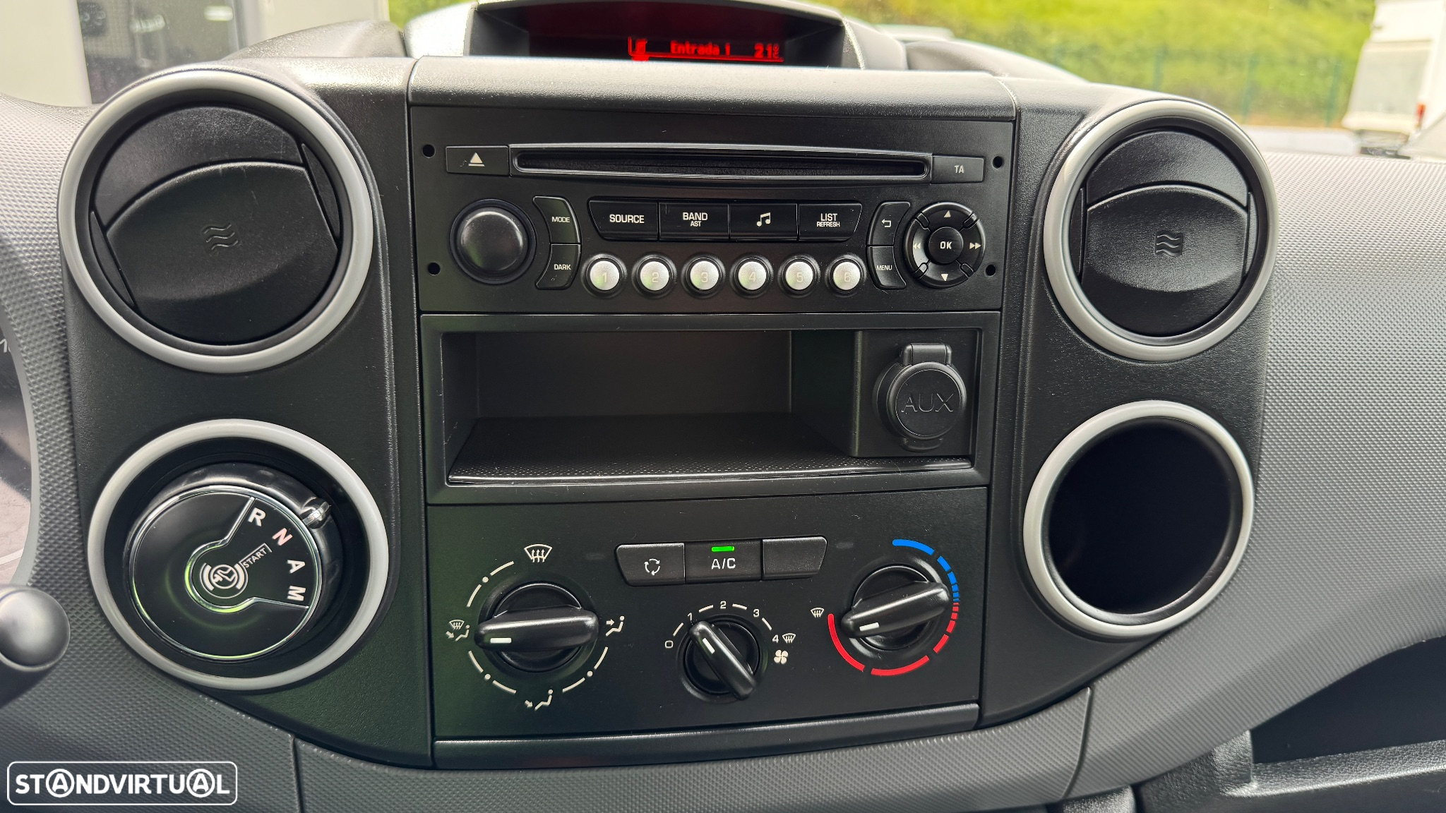 Citroën Berlingo 1.6 HDI L1H1 CX Automática - 38