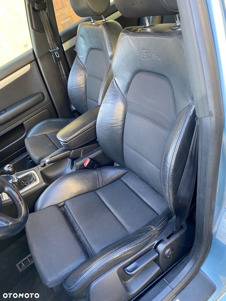 Audi A4 Avant 2.0 TDI - 12