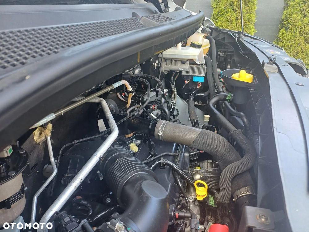 Renault Master 10 palet na poduszkach - 28