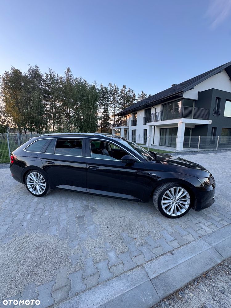 Skoda Superb 2017 photo 2