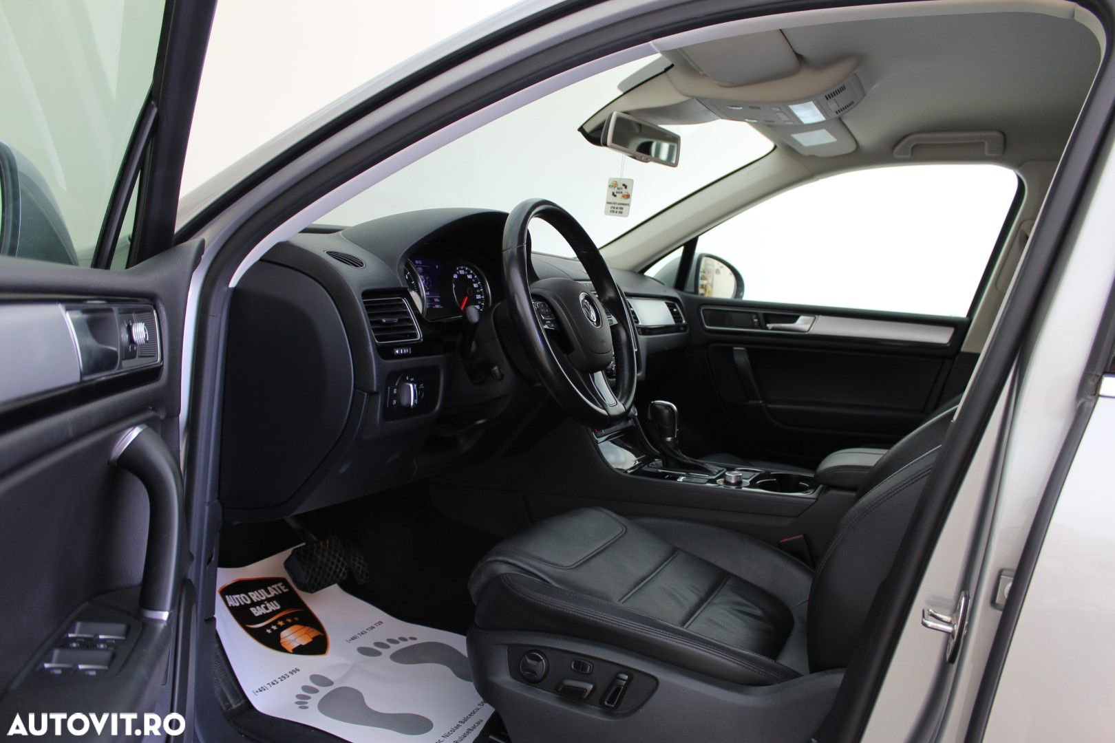 Volkswagen Touareg - 12