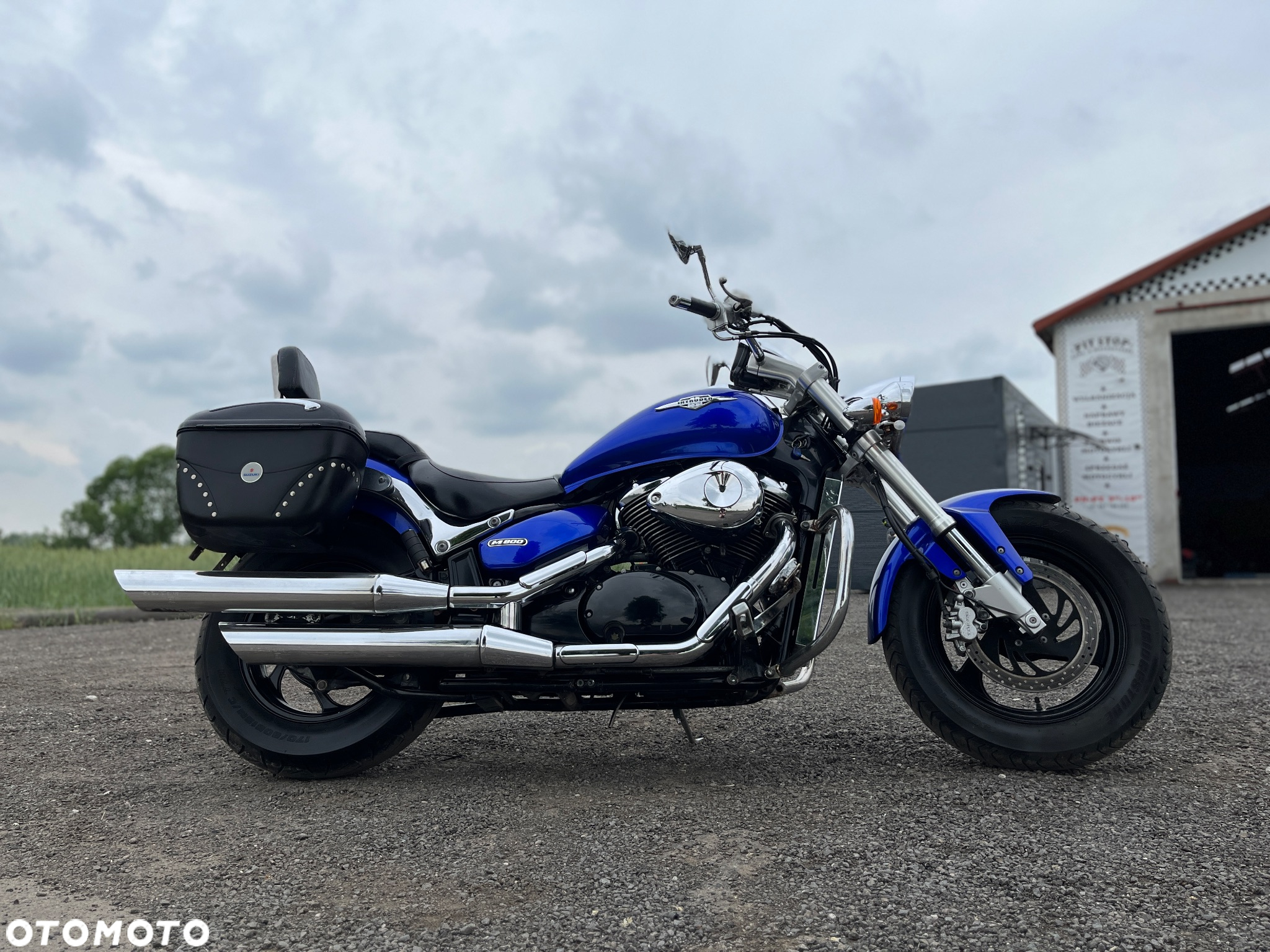 Suzuki Intruder - 4