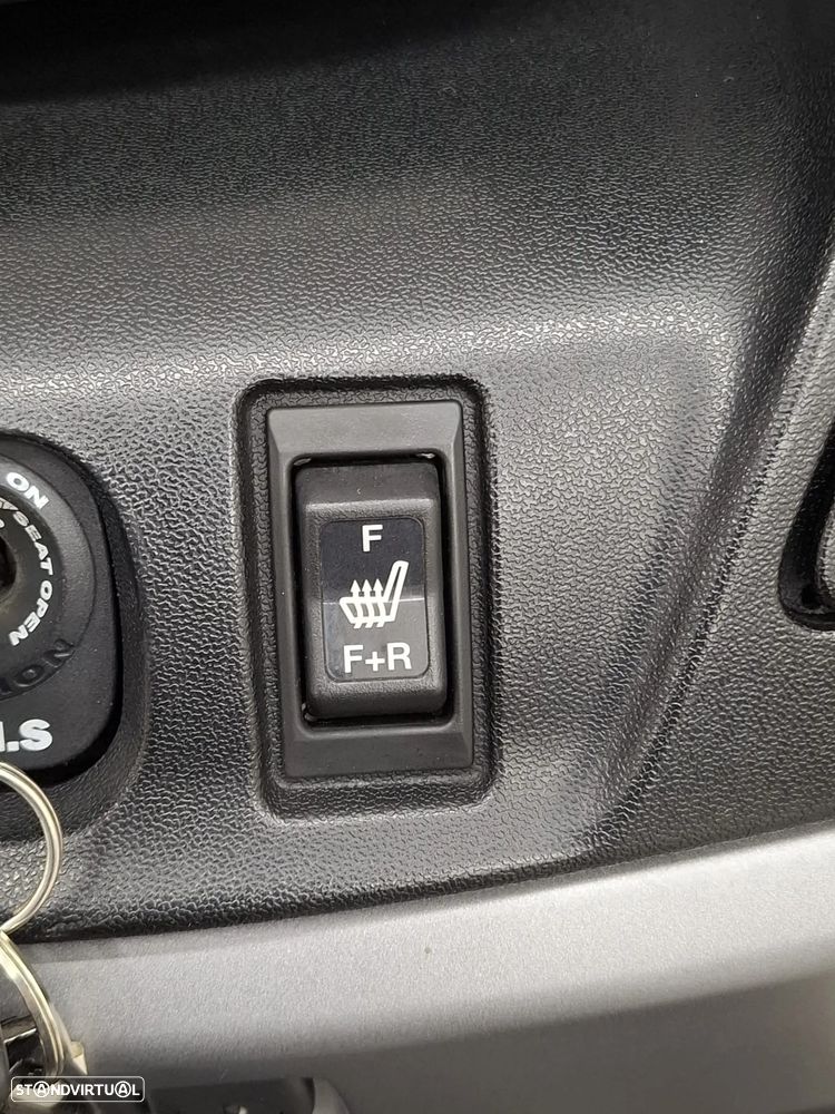 Suzuki Burgman 650 EXECUTIVE - 16