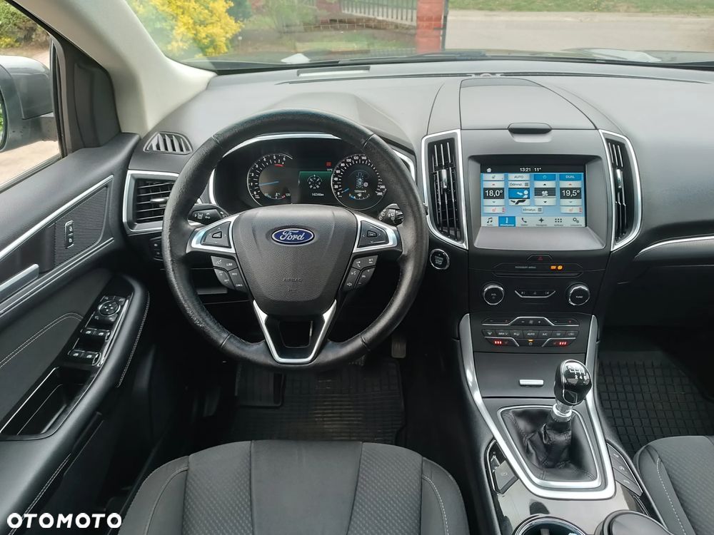 Ford Edge - 21