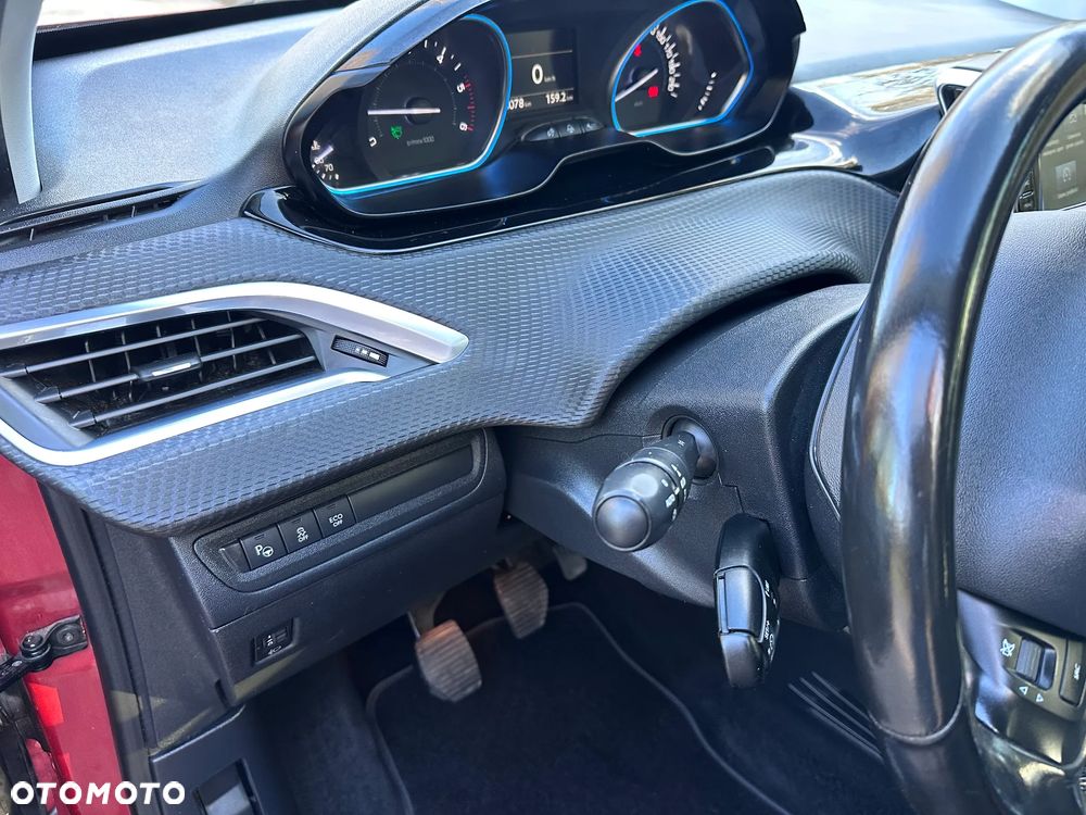 Peugeot 2008 BlueHDi FAP 120 STOP & START Crossway - 18