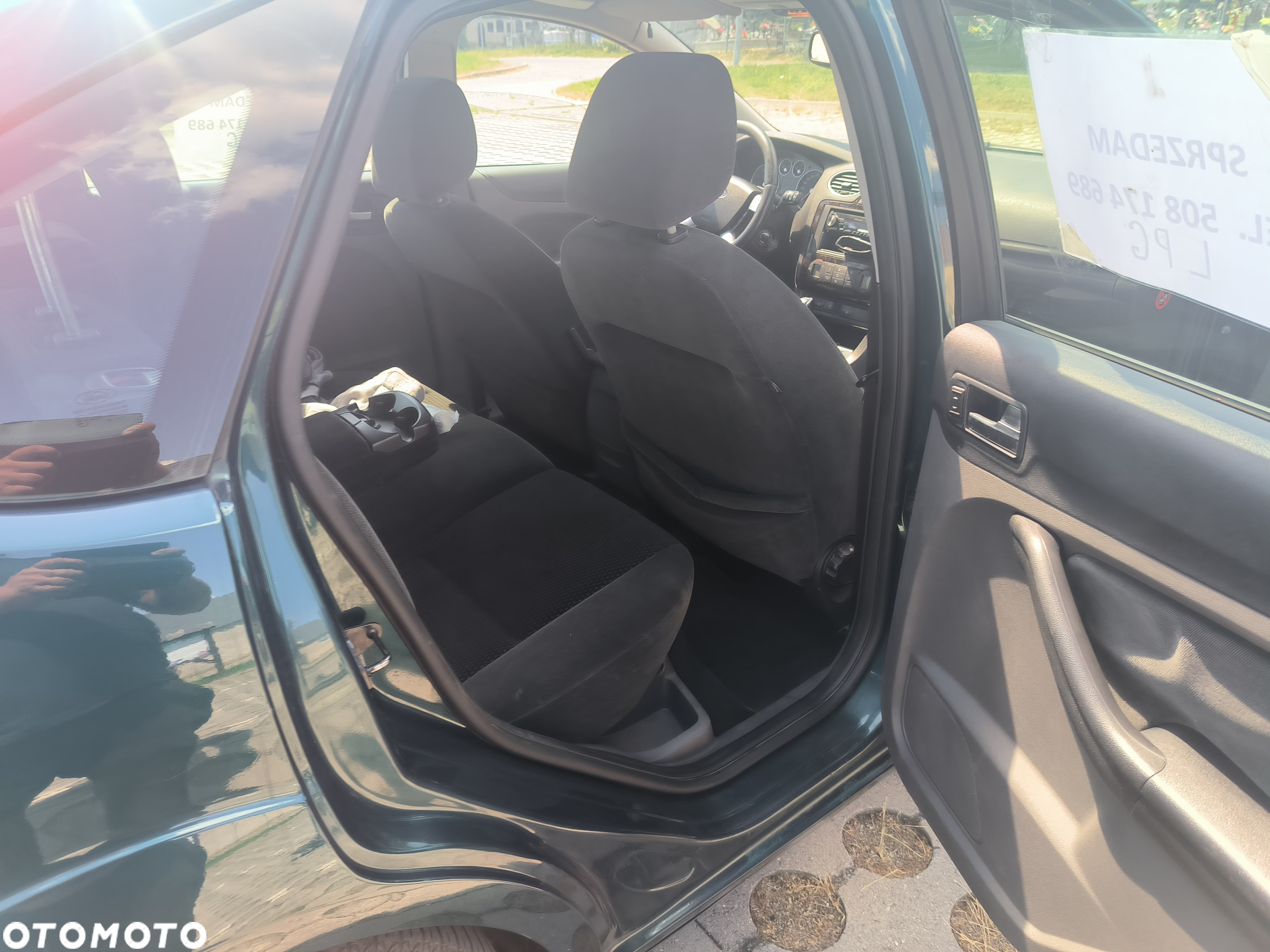 Ford Focus 2.0 Ghia - 6