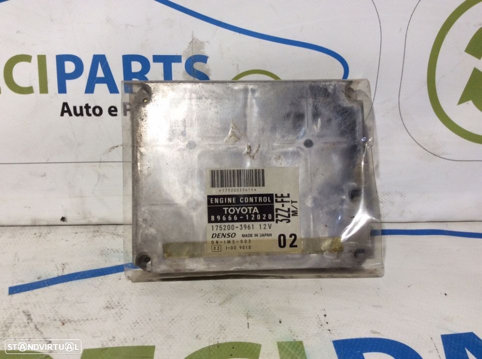 Centralina de motor Toyota Corolla E11 referência 89666-12020 - 1