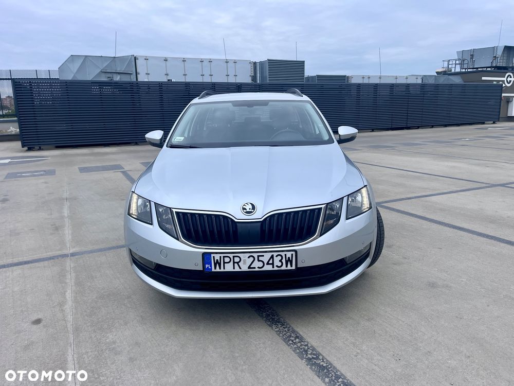 Skoda Octavia 1.6 TDI Ambition - 2