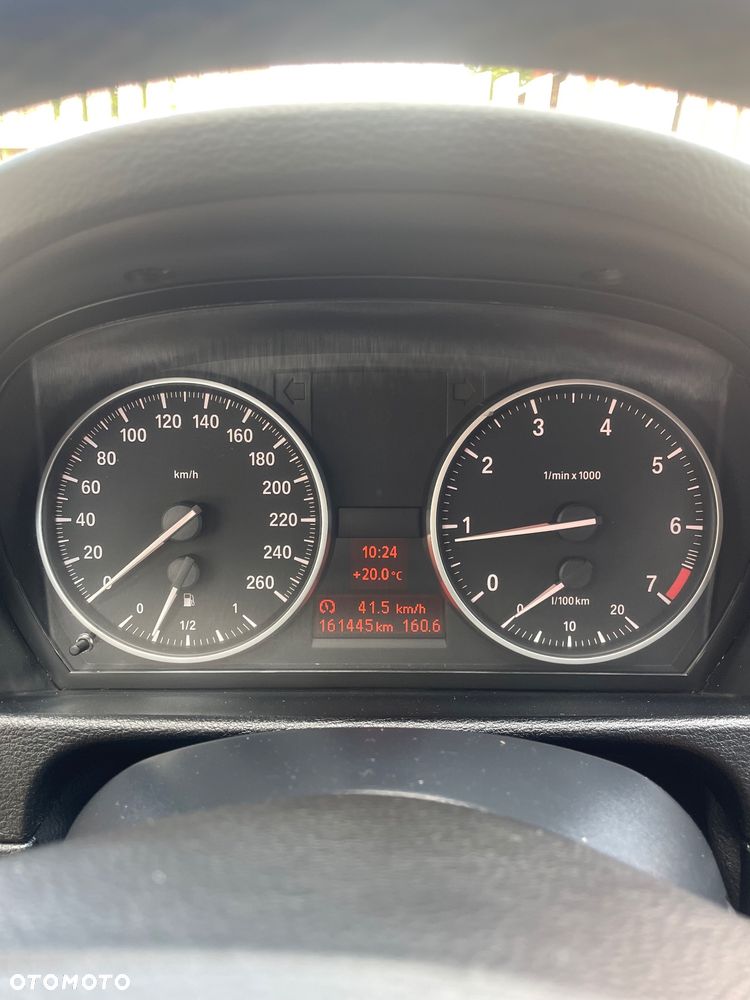BMW X1 sDrive18i - 6