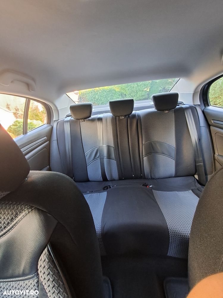 Renault Megane TCe 140 GPF Life - 14