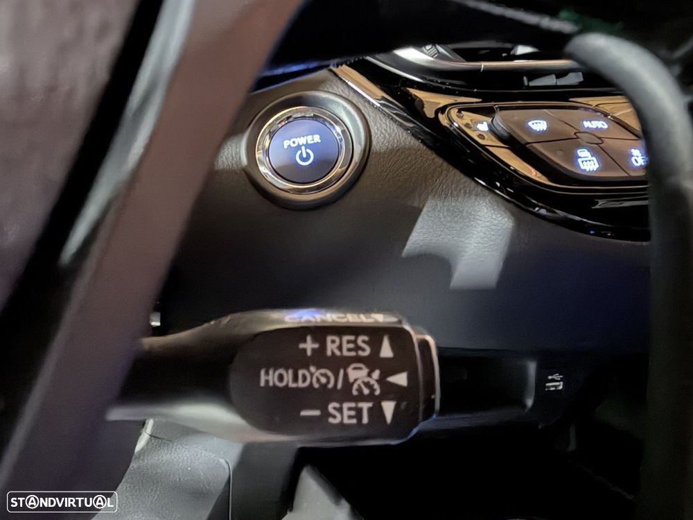 Toyota C-HR 1.8 Hybrid Exclusive+P.Luxury - 17