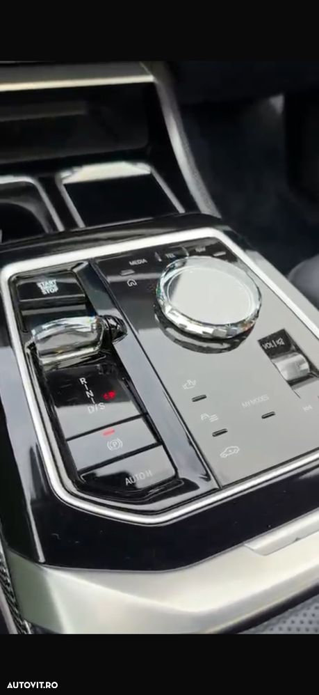 BMW M7 M760e xDrive AT PHEV - 26