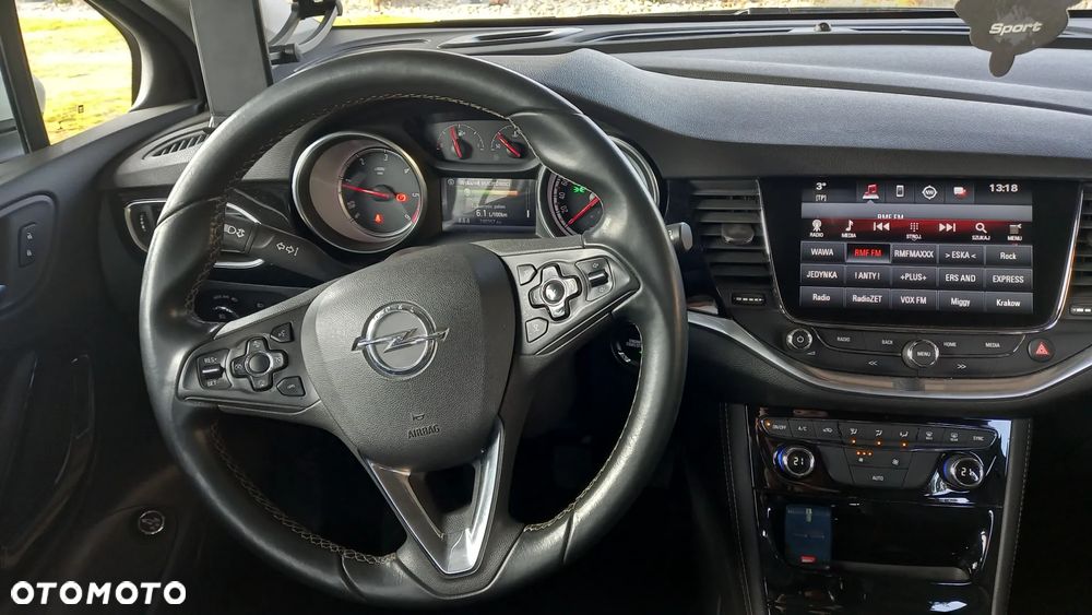 Opel Astra 1.6 CDTI Dynamic S&S - 11