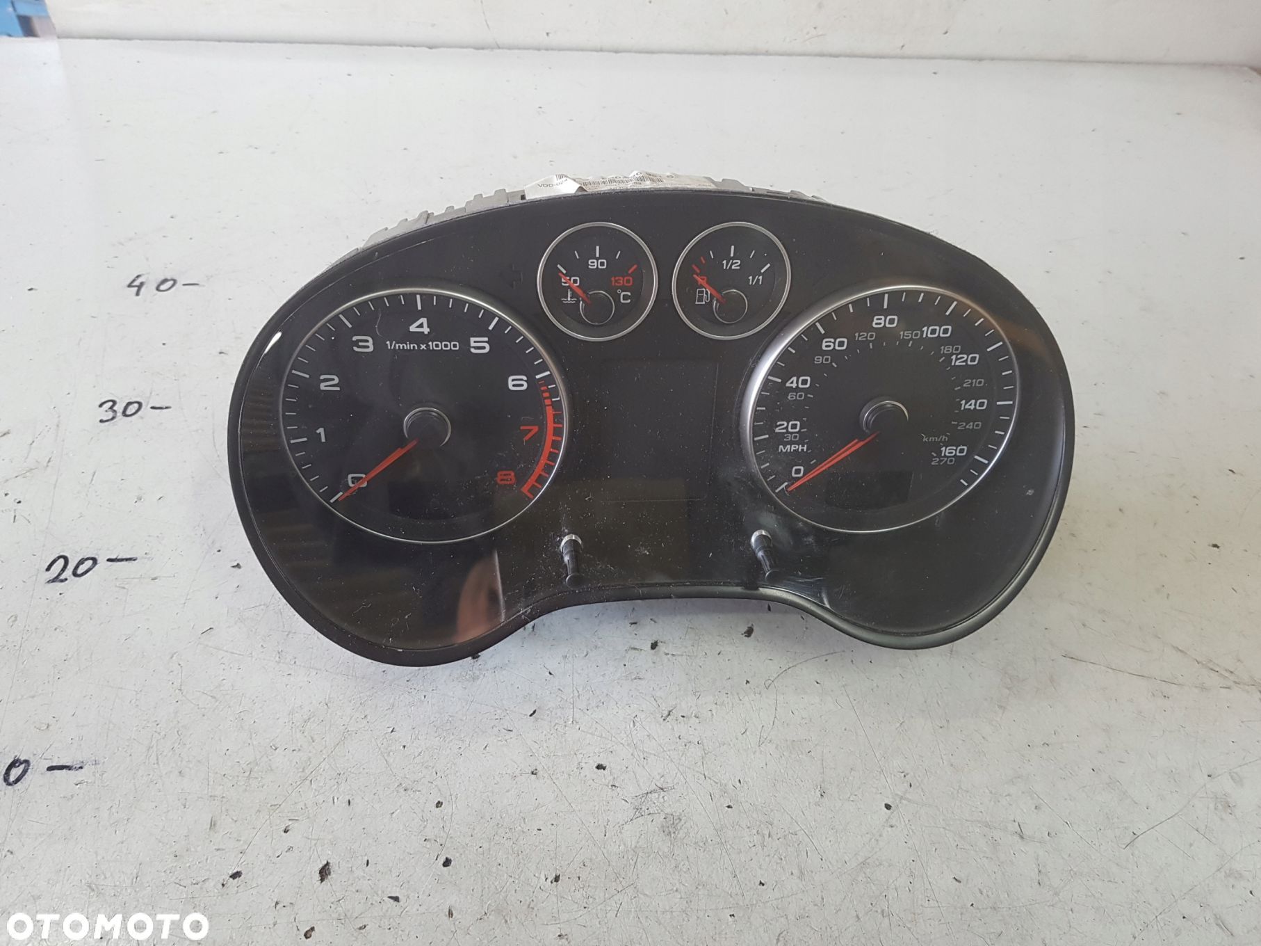 AUDI A3 8P LIFT 08-12r 1.8 TFSI LICZNIK ANGLIK - 1