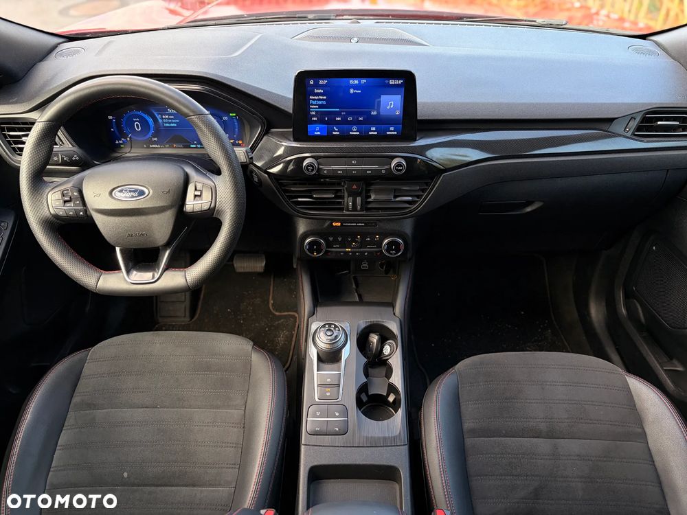Ford Kuga 2.5P PHEV FWD ST-Line X - 13