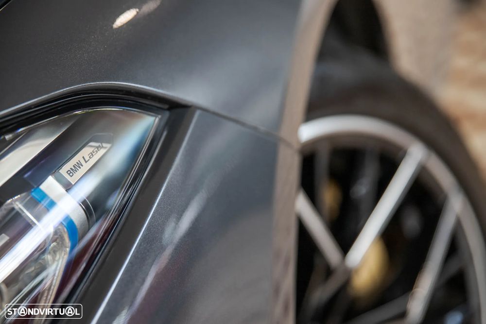 BMW M8 Standard - 11