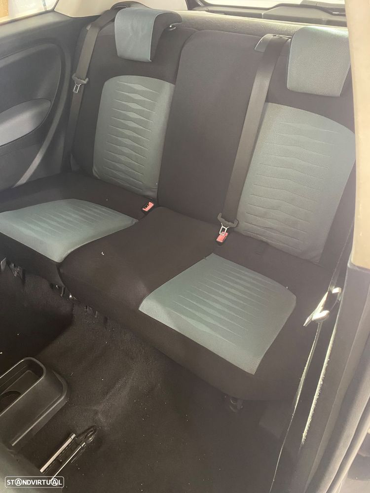 Fiat Grande Punto - 4