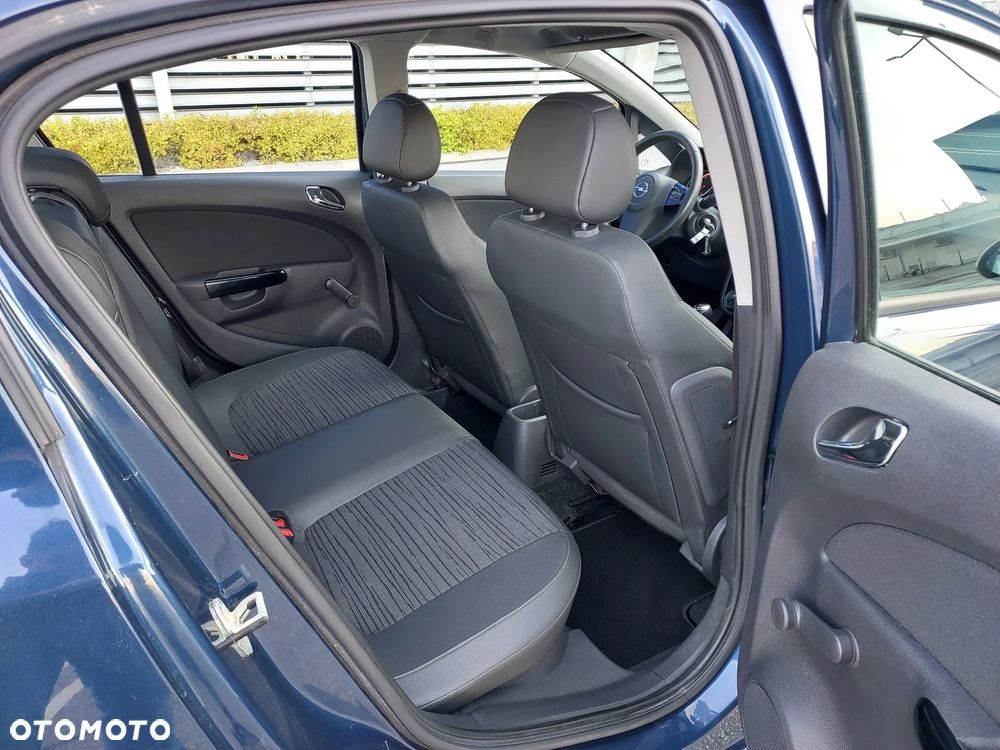 Opel Corsa 1.2 16V Cosmo - 20