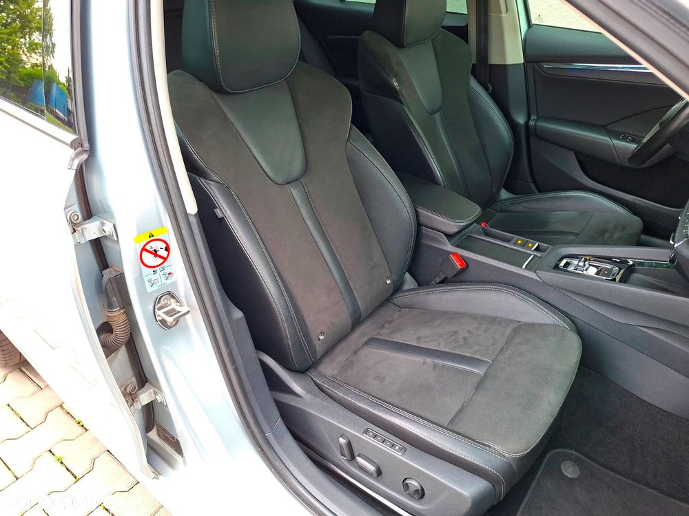 Skoda Octavia 2.0 TDI DSG Style - 23