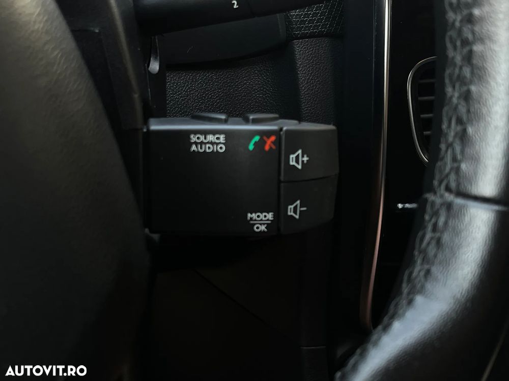 Renault Clio (Energy) TCe 90 Start & Stop LIMITED - 26