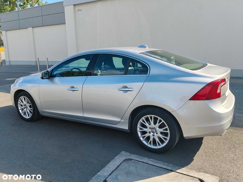 Volvo S60 - 3