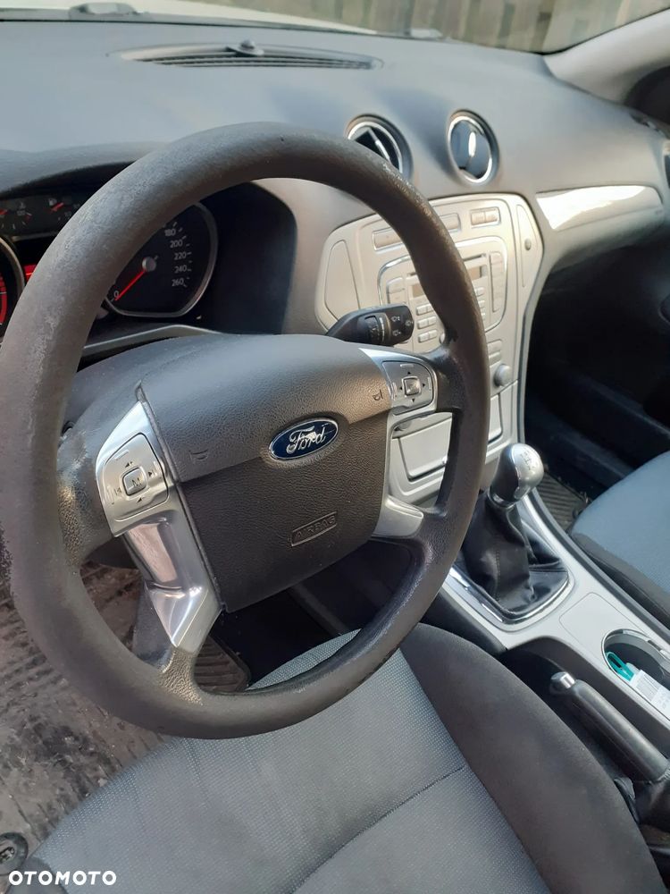 Ford Mondeo 1.6 Titanium - 6