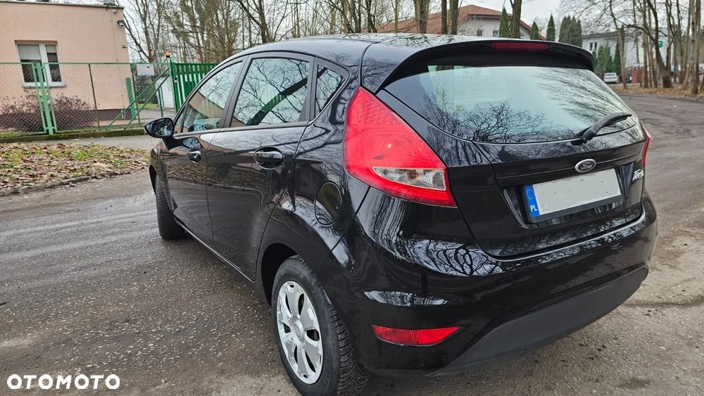 Ford Fiesta - 5