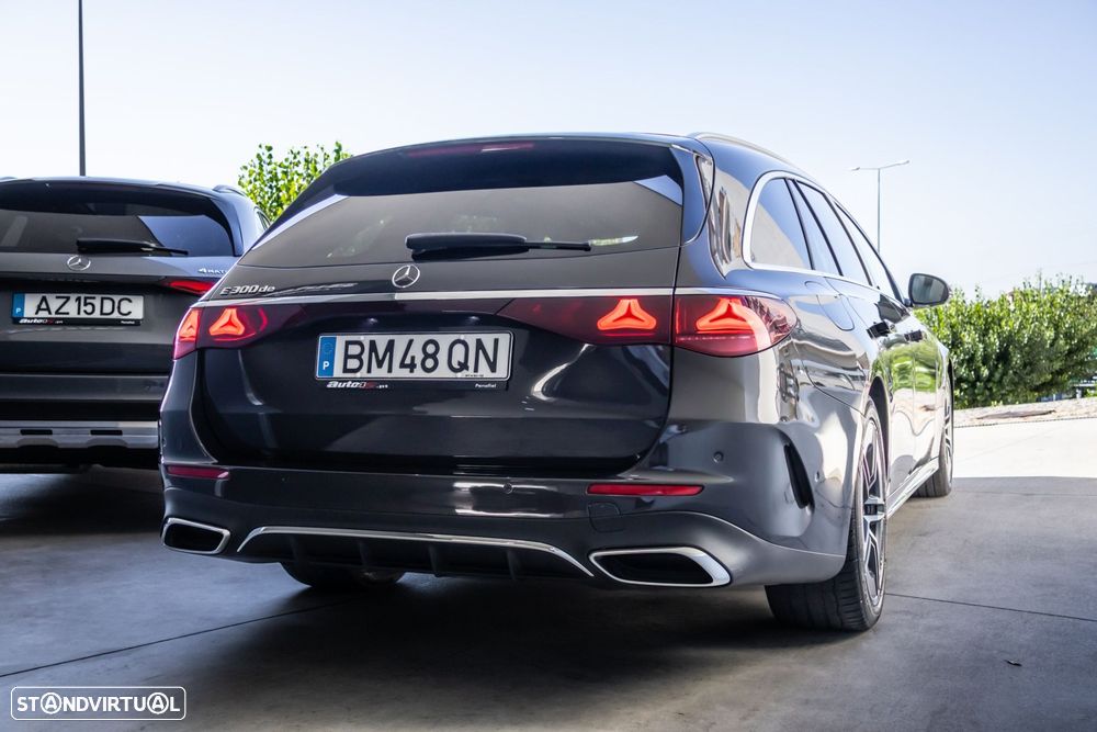 Mercedes-Benz E 300 - 6