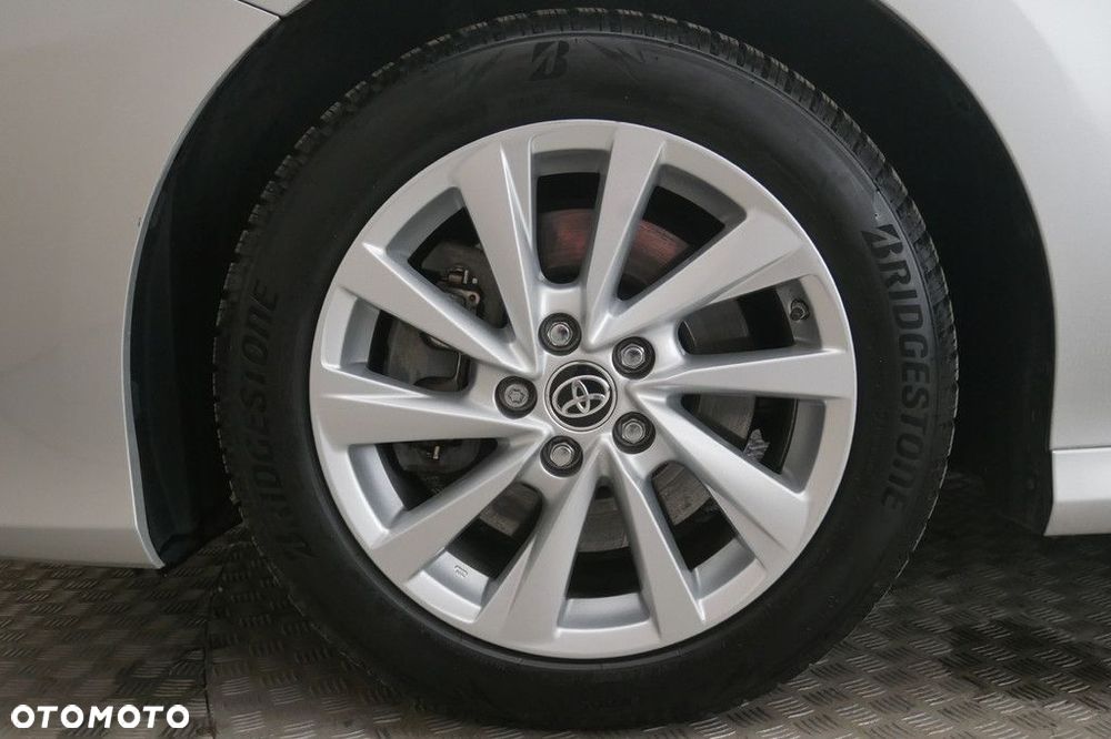 Toyota Camry 2.5 Hybrid Comfort CVT - 14