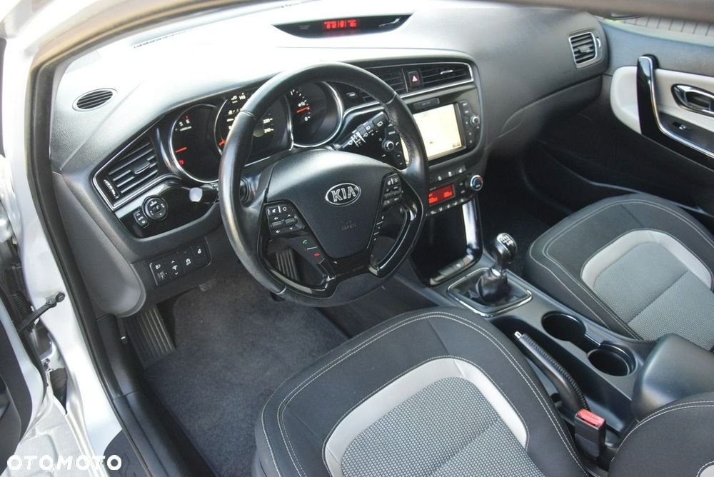Kia Ceed 1.6 CRDi S - 32