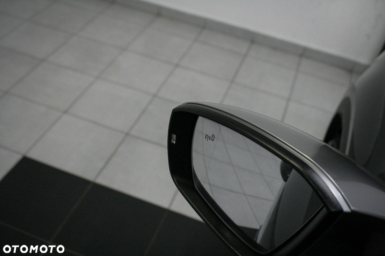 Volkswagen T-Roc - 27