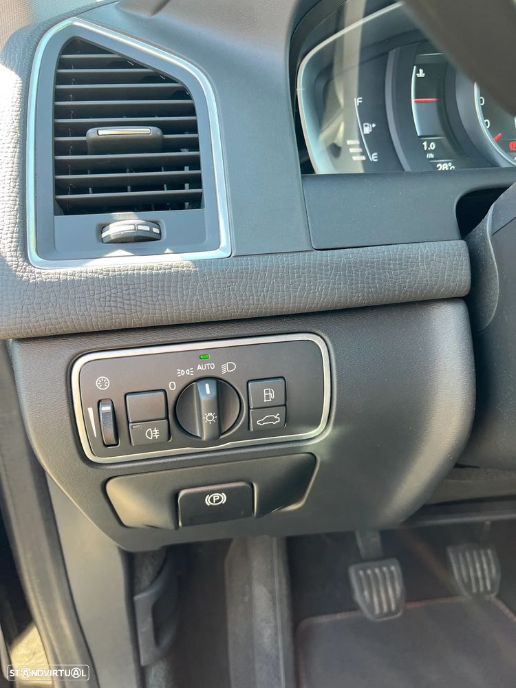 Volvo XC 60 2.0 D4 VOR - 19