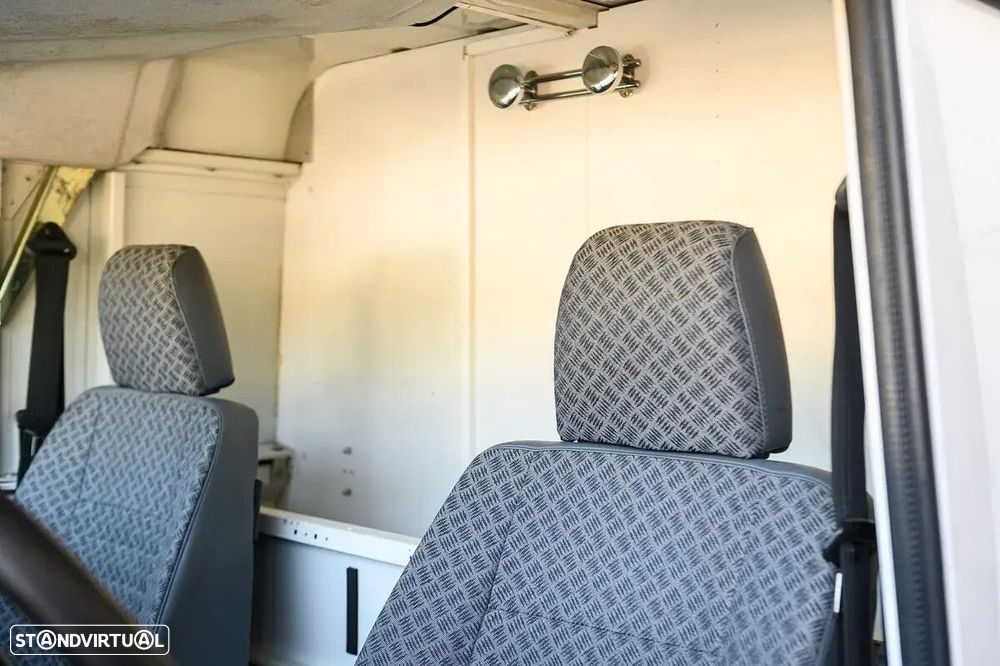 Land Rover Defender 90 2.5 Td5 E - 29