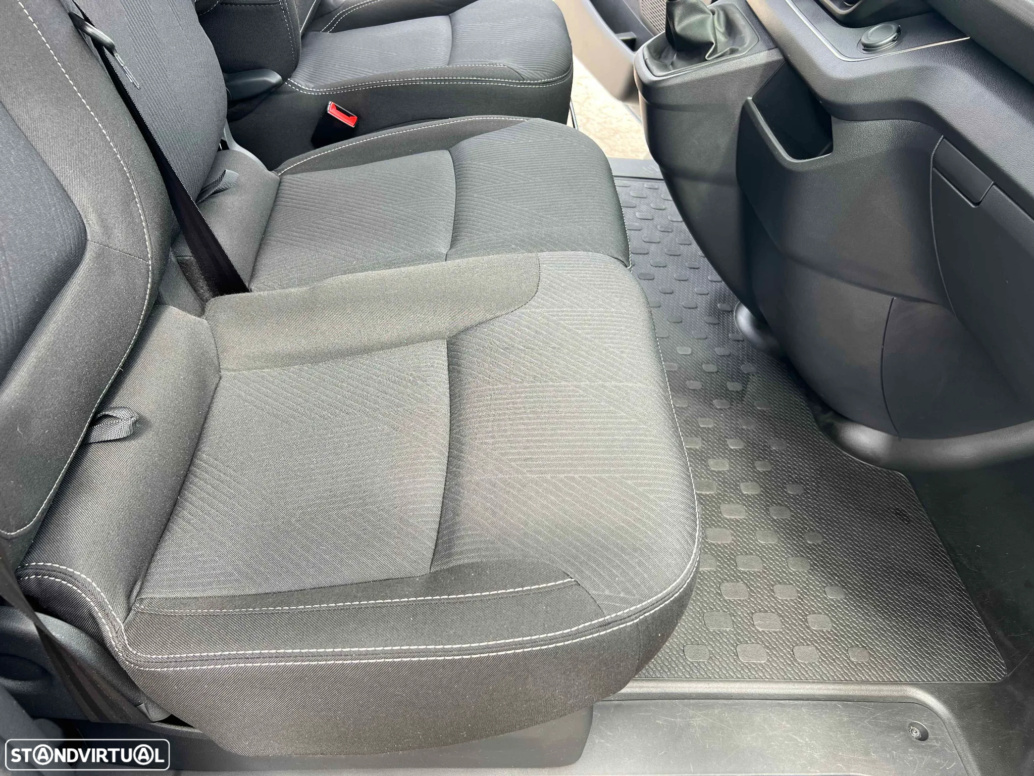 Renault Trafic L1H1 2.0 dci 130CV - 17