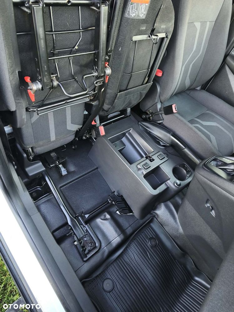 Ford Transit Connect - 16