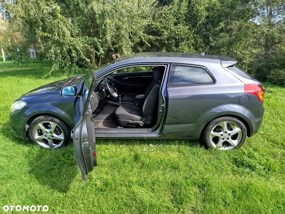 Kia Ceed - 2