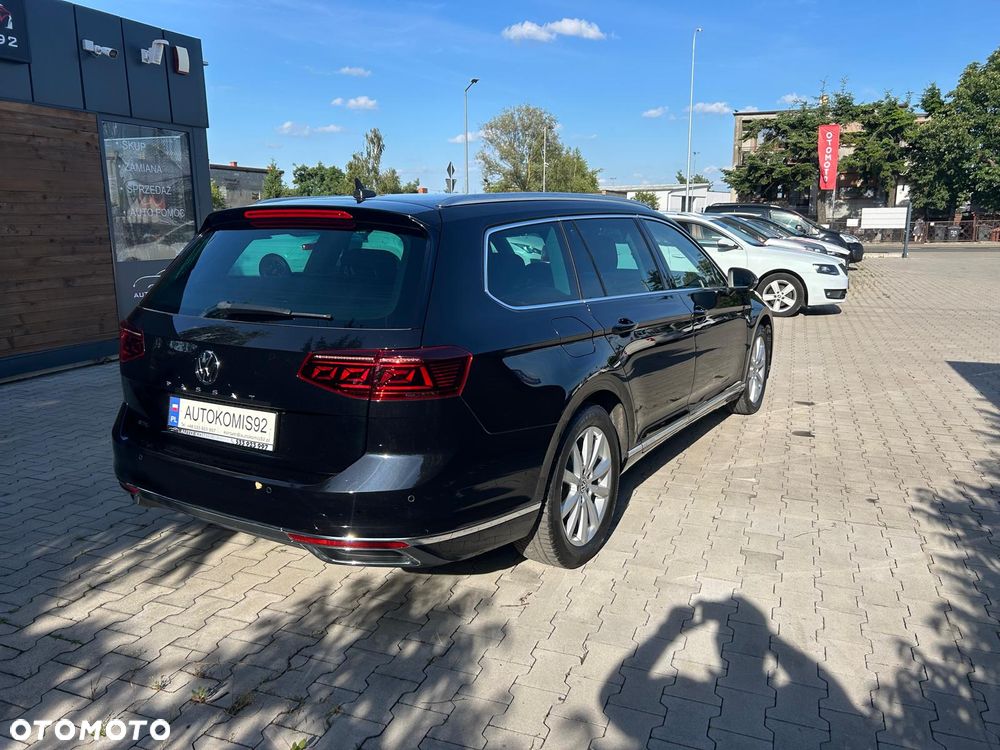 Volkswagen Passat - 5