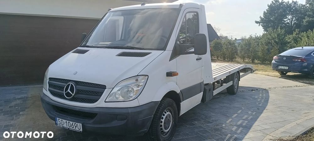 Mercedes-Benz Sprinter - 2
