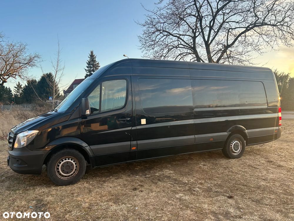Mercedes-Benz Sprinter - 2