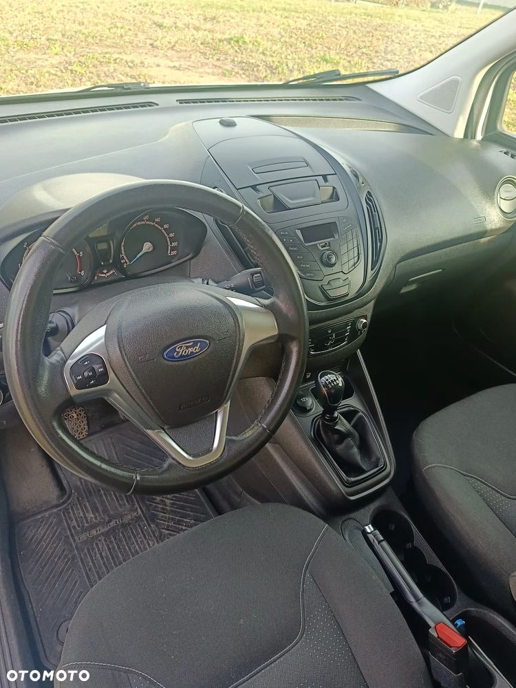 Ford Courier - 8