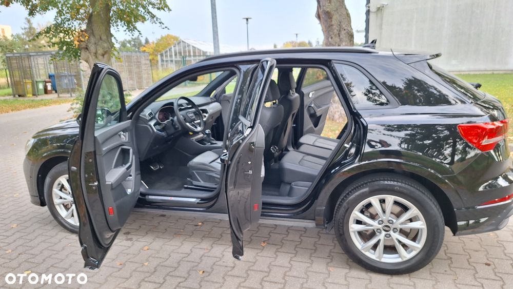 Audi Q3 45 TFSIe S tronic S line - 36