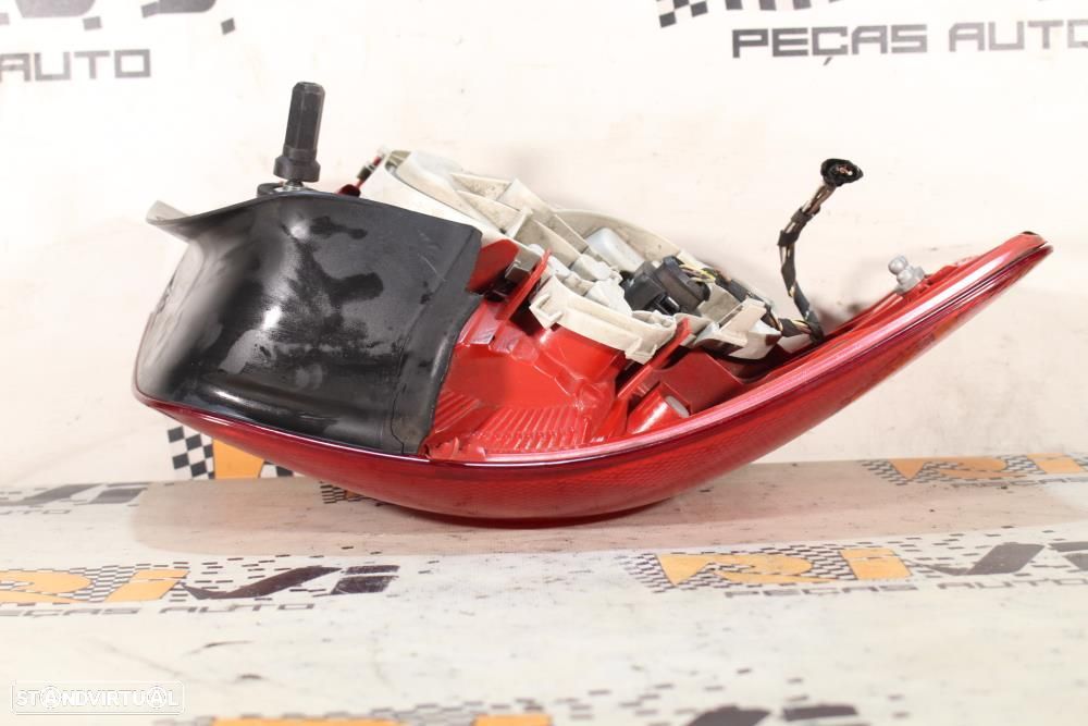 Farolim Direito Audi A3 (8P1)  Farolim Direito Audi A3 8P De 3 Portas - 8