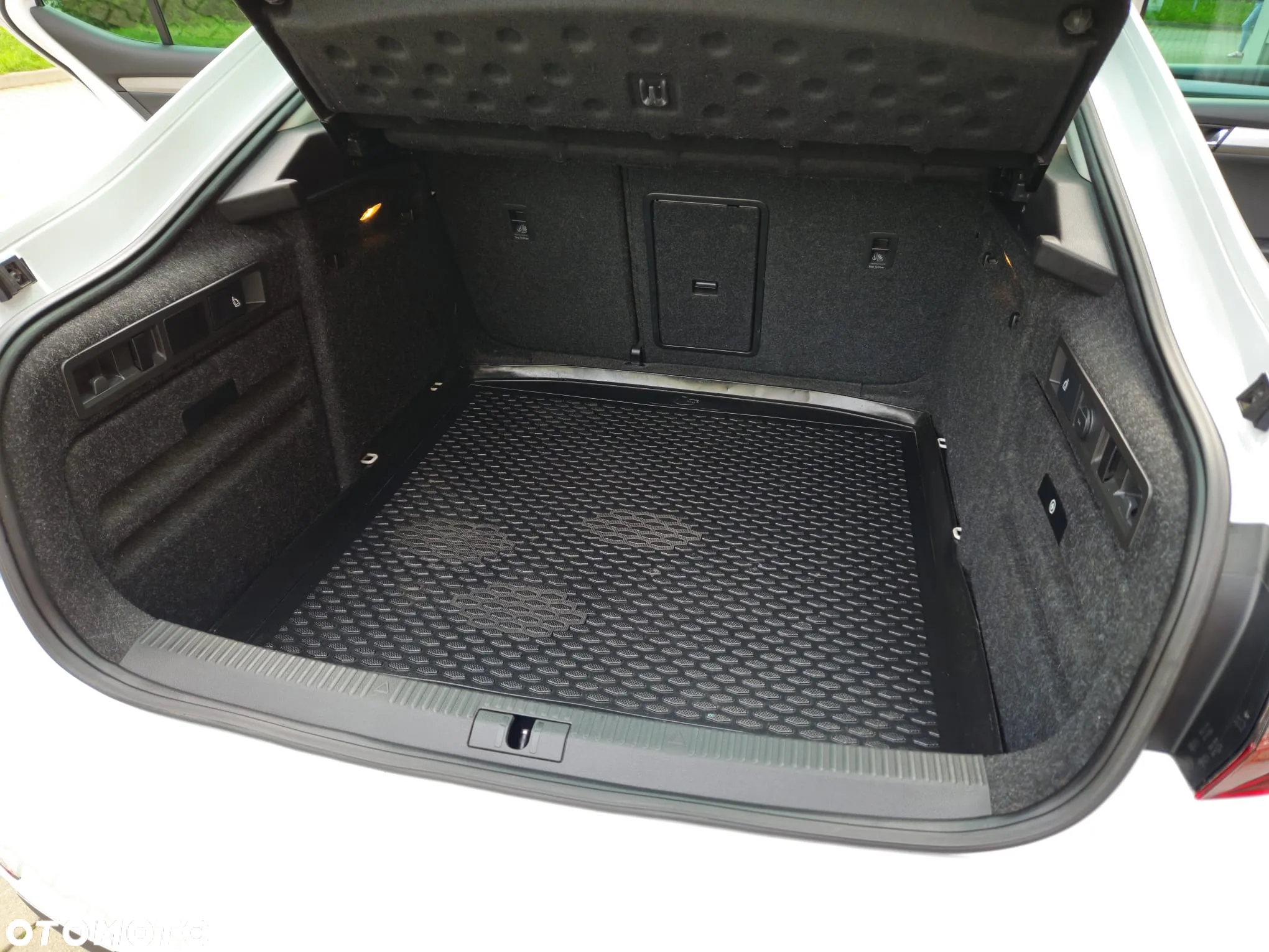 Skoda Superb 2.0 TDI 4x4 Style DSG - 30