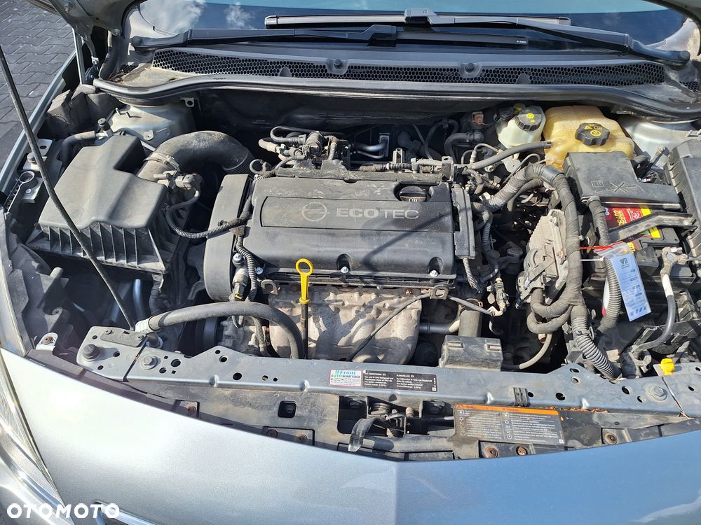 Opel Astra 1.6 - 10