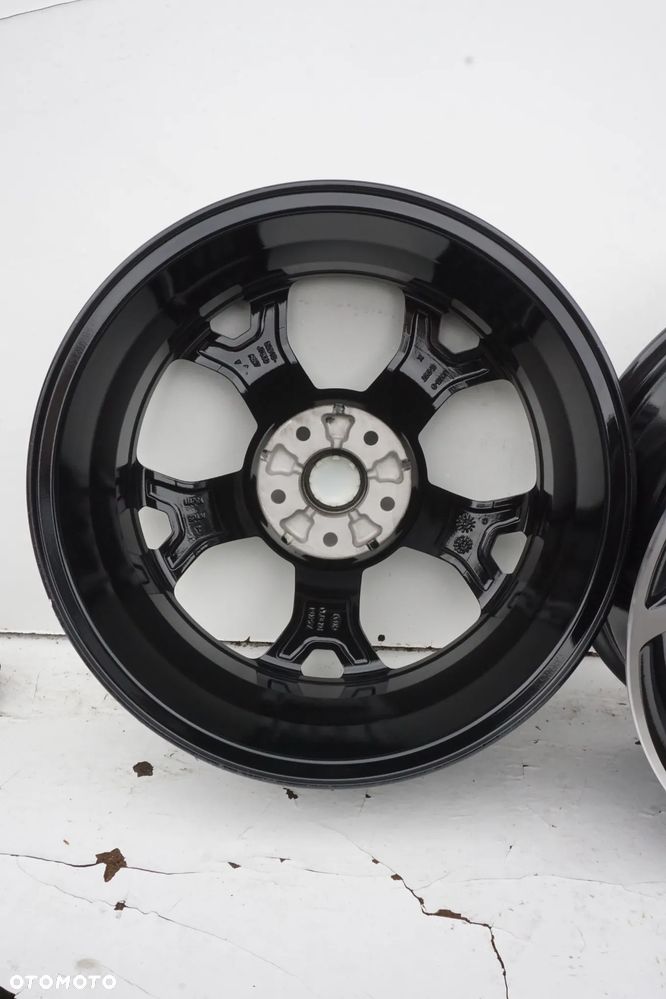 KIA 5x114,3 18 7,5J et45 OEM FV - 12