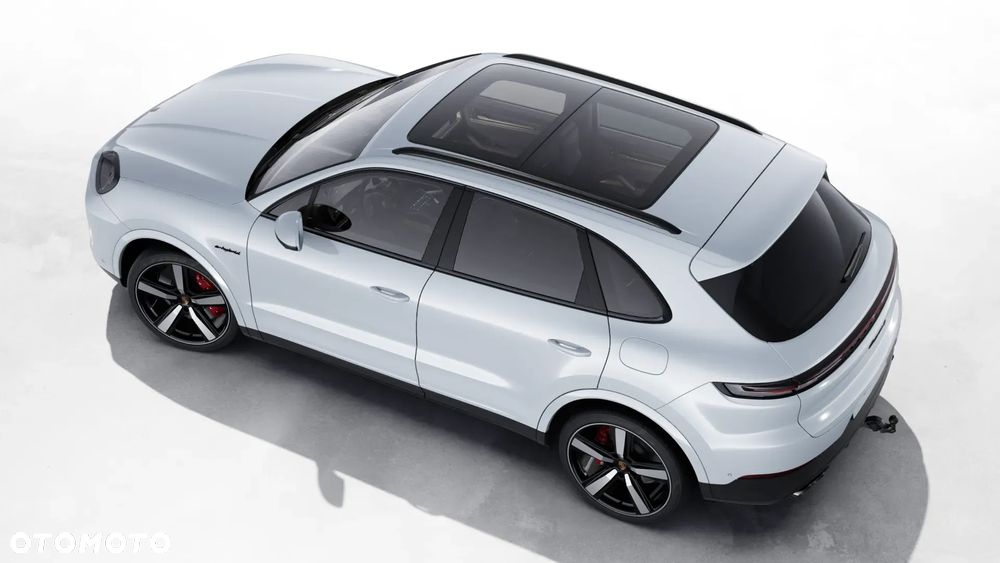Porsche Cayenne Coupe GTS - 9