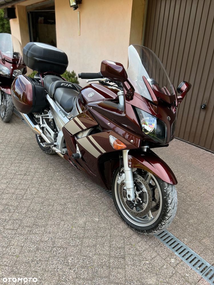 Yamaha FJR - 9